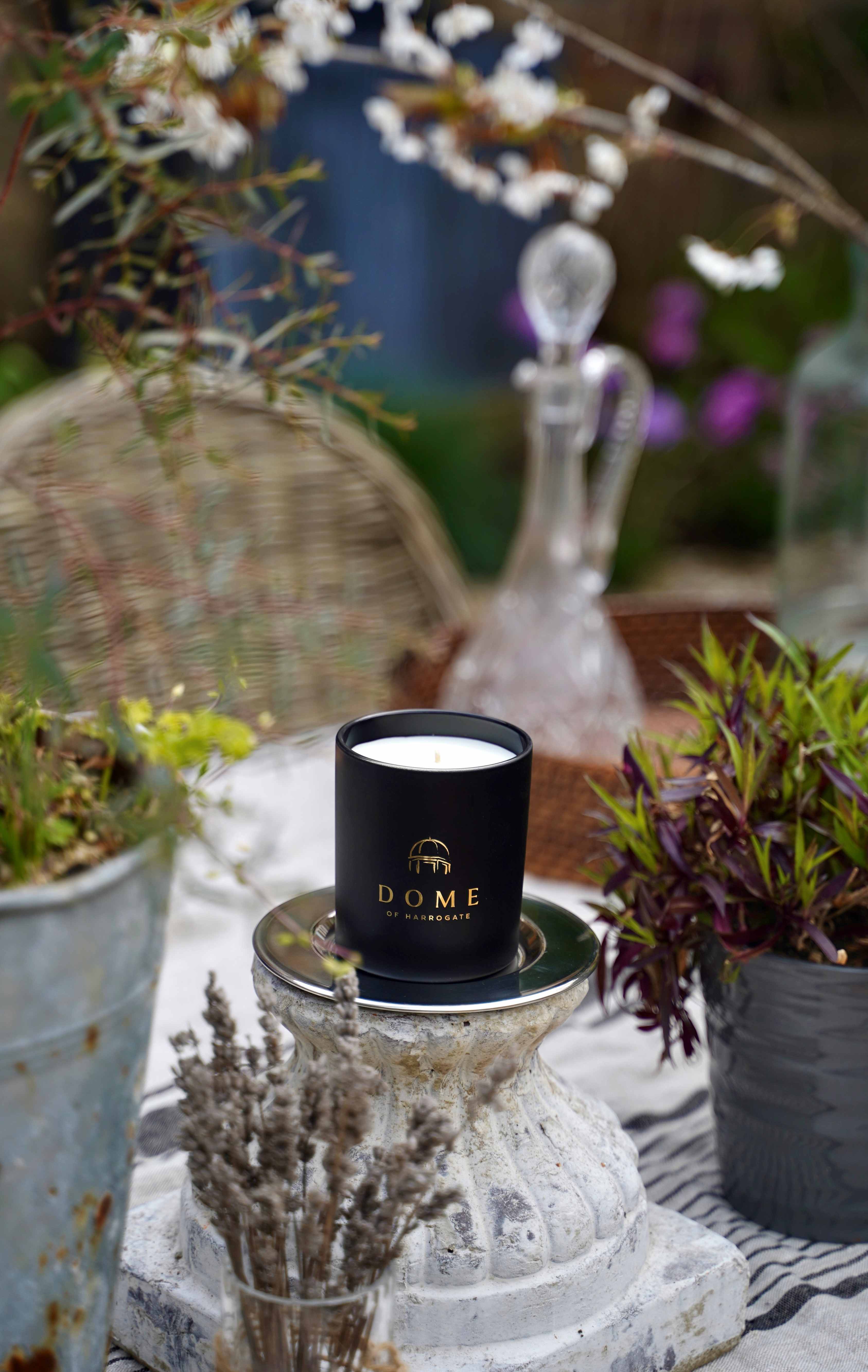 DESIRE Oud & Jasmine Candle 30cl/220g - Image 3