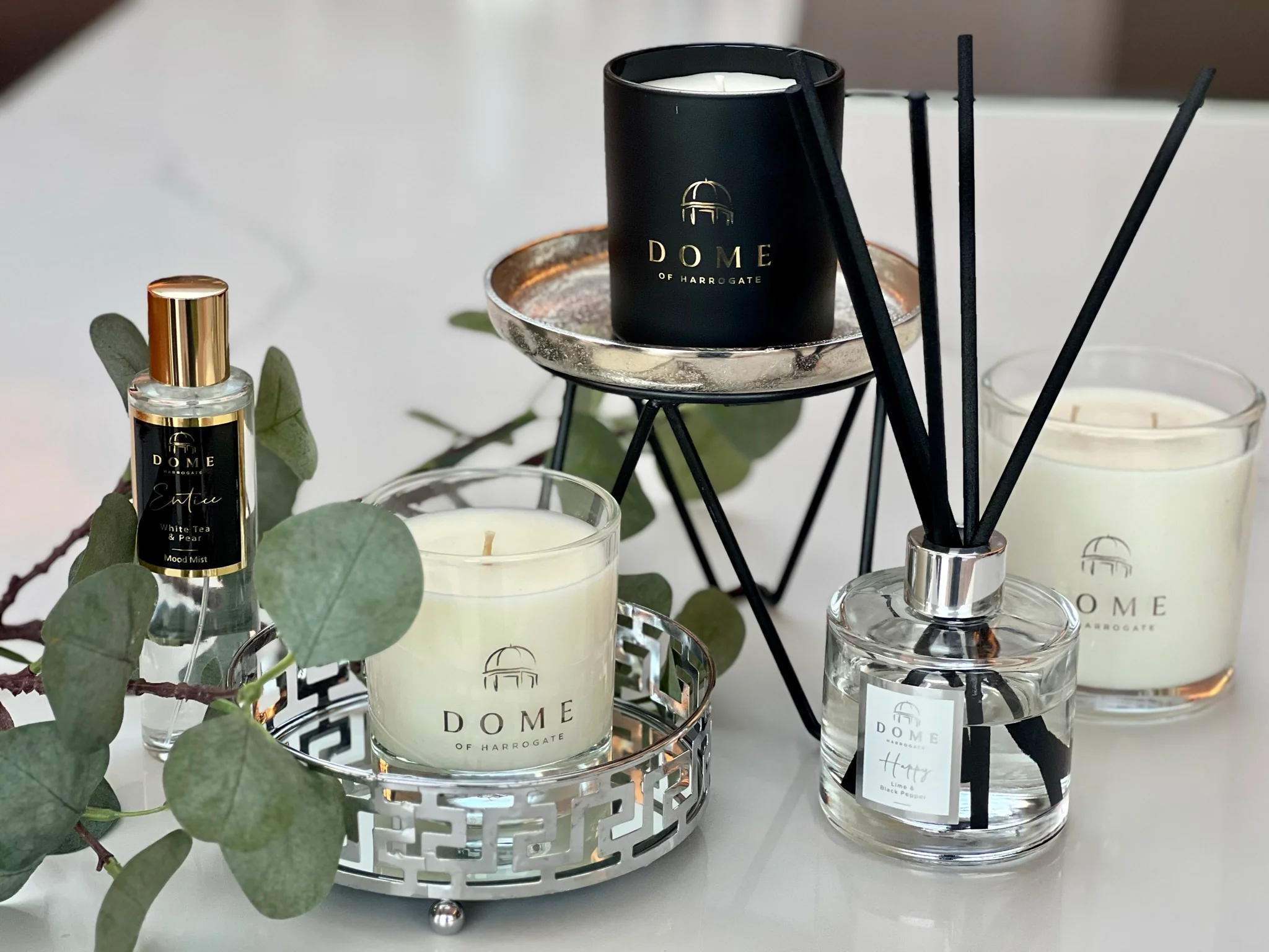 DESIRE Oud & Jasmine Reed Diffuser 200ml - Image 3